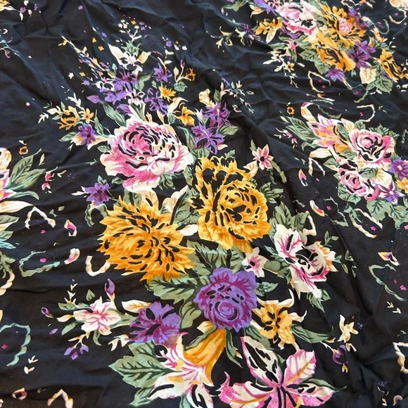 Anthropologie Giant Floral Scarf - Picture 2 of 3